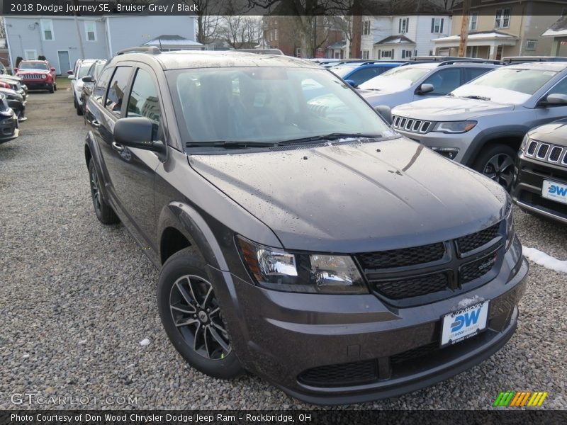 Bruiser Grey / Black 2018 Dodge Journey SE