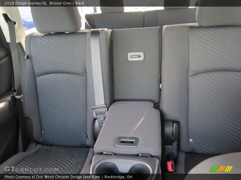 Bruiser Grey / Black 2018 Dodge Journey SE