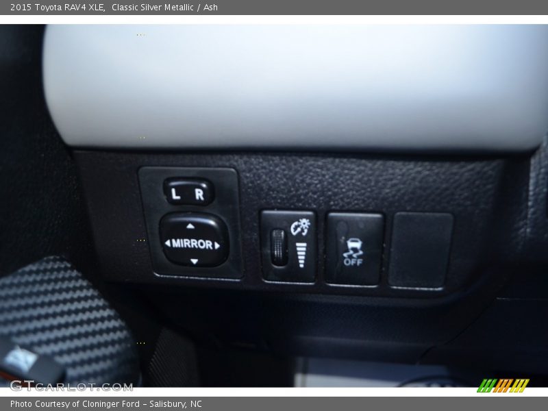 Classic Silver Metallic / Ash 2015 Toyota RAV4 XLE