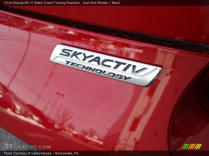Soul Red Metallic / Black 2016 Mazda MX-5 Miata Grand Touring Roadster