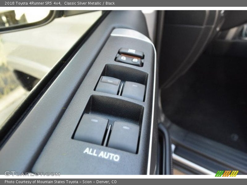 Classic Silver Metallic / Black 2018 Toyota 4Runner SR5 4x4