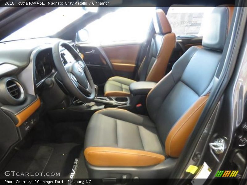 Magnetic Gray Metallic / Cinnamon 2018 Toyota RAV4 SE