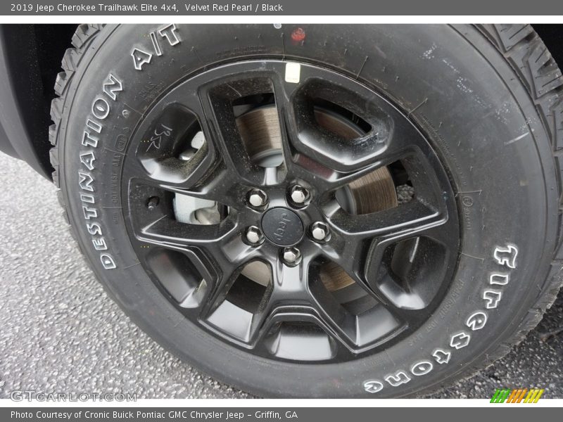  2019 Cherokee Trailhawk Elite 4x4 Wheel