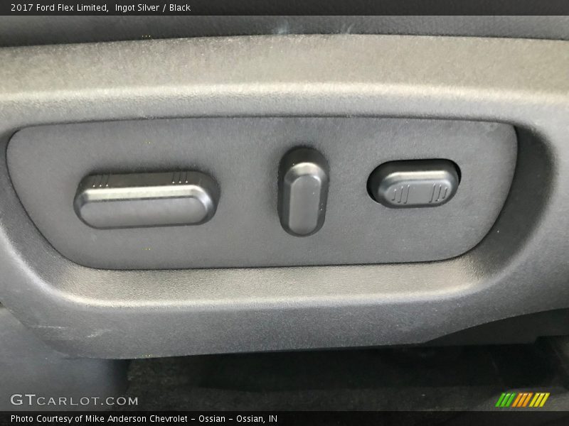 Ingot Silver / Black 2017 Ford Flex Limited
