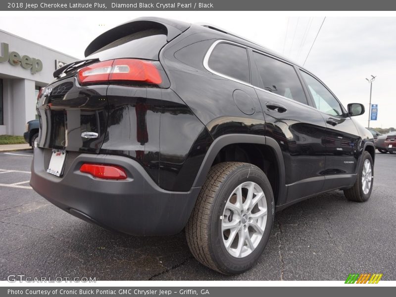 Diamond Black Crystal Pearl / Black 2018 Jeep Cherokee Latitude Plus