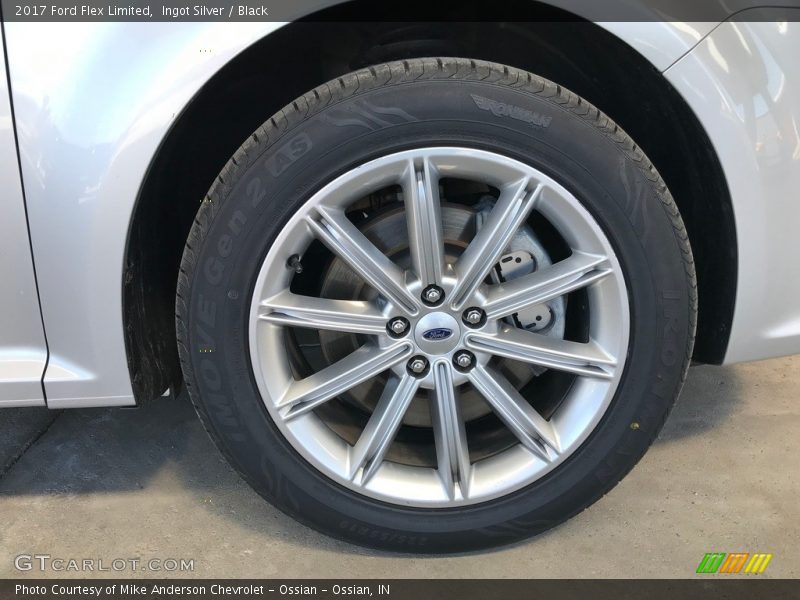 Ingot Silver / Black 2017 Ford Flex Limited