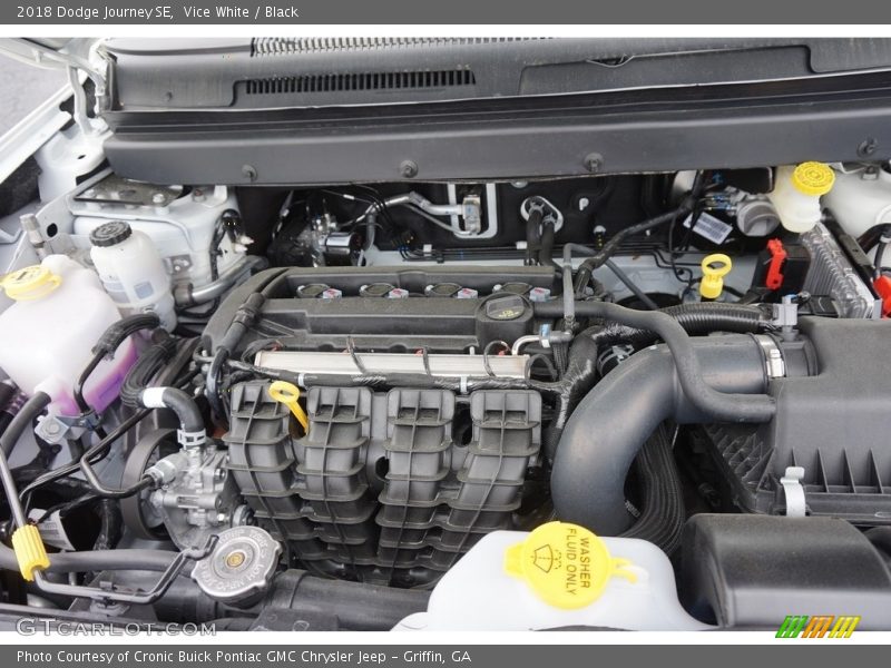 Vice White / Black 2018 Dodge Journey SE