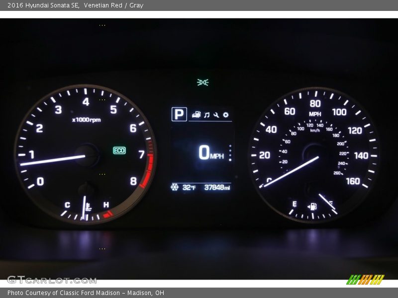 Venetian Red / Gray 2016 Hyundai Sonata SE