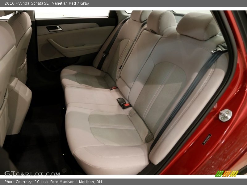 Venetian Red / Gray 2016 Hyundai Sonata SE