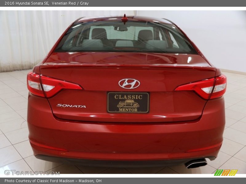 Venetian Red / Gray 2016 Hyundai Sonata SE