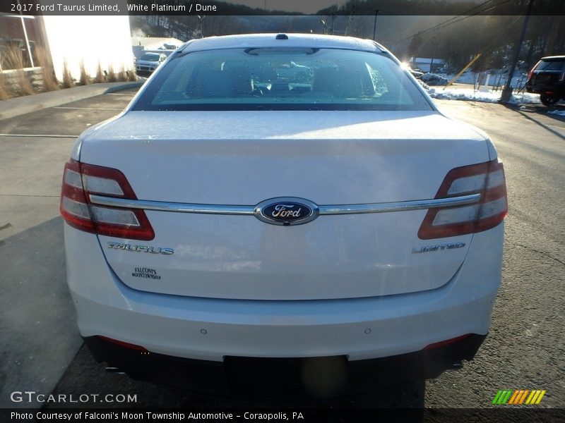 White Platinum / Dune 2017 Ford Taurus Limited