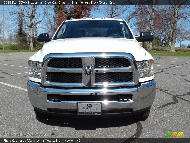 Bright White / Black/Diesel Gray 2018 Ram 3500 Tradesman Crew Cab Chassis