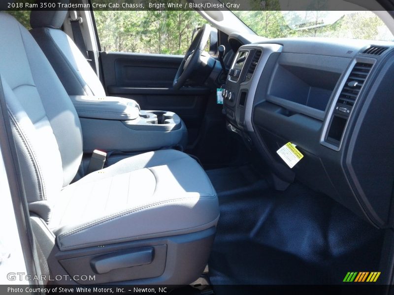 Bright White / Black/Diesel Gray 2018 Ram 3500 Tradesman Crew Cab Chassis