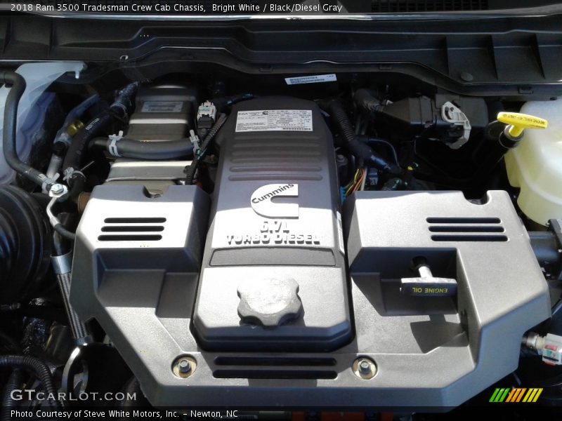 Bright White / Black/Diesel Gray 2018 Ram 3500 Tradesman Crew Cab Chassis