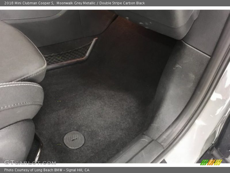 Moonwalk Grey Metallic / Double Stripe Carbon Black 2018 Mini Clubman Cooper S
