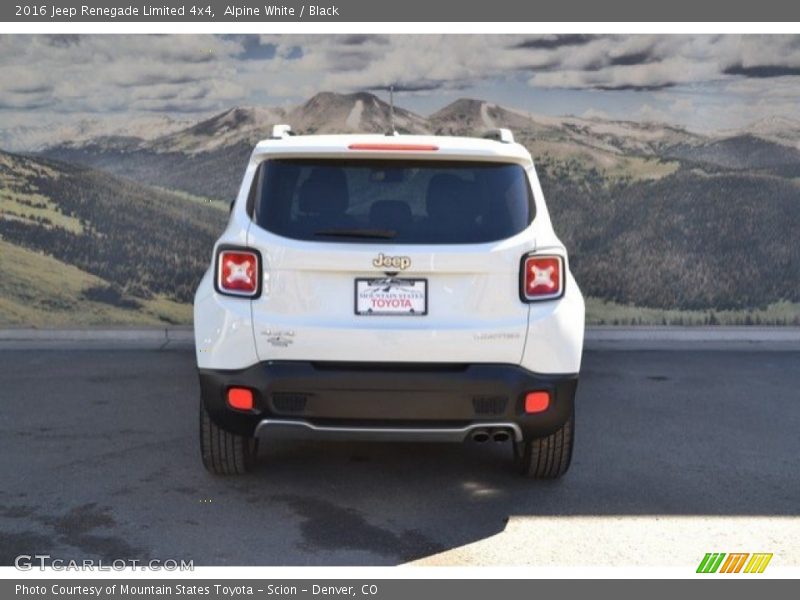 Alpine White / Black 2016 Jeep Renegade Limited 4x4