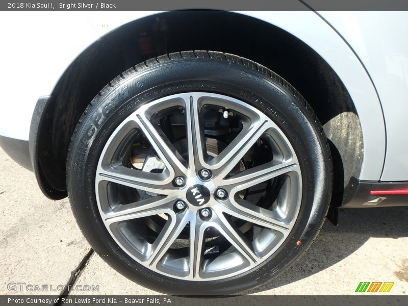 Bright Silver / Black 2018 Kia Soul !