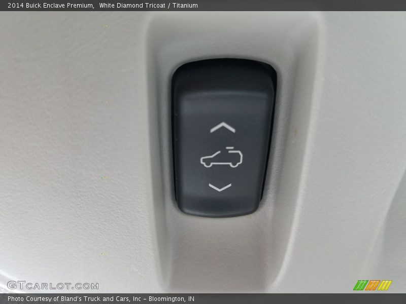 White Diamond Tricoat / Titanium 2014 Buick Enclave Premium