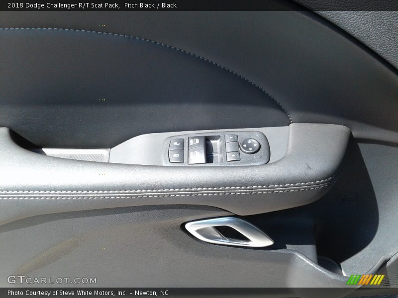 Pitch Black / Black 2018 Dodge Challenger R/T Scat Pack