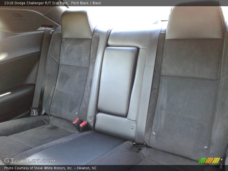 Pitch Black / Black 2018 Dodge Challenger R/T Scat Pack