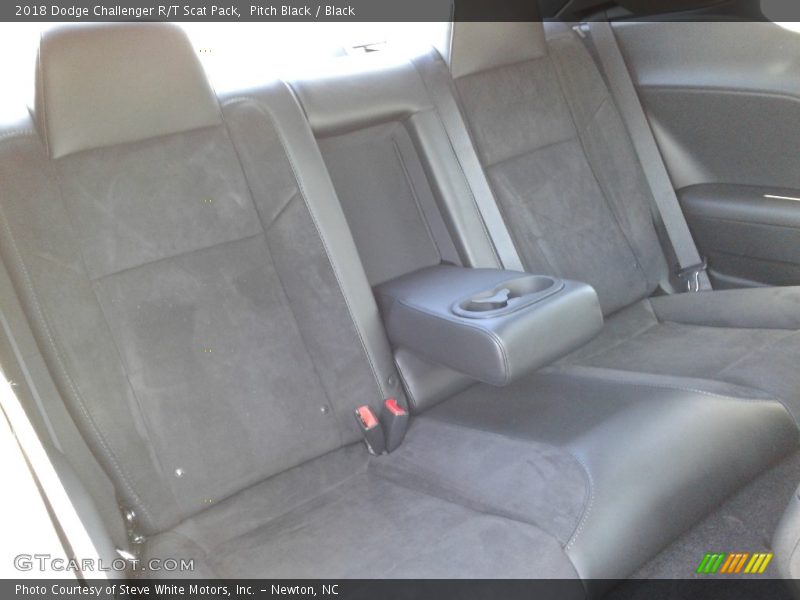 Pitch Black / Black 2018 Dodge Challenger R/T Scat Pack