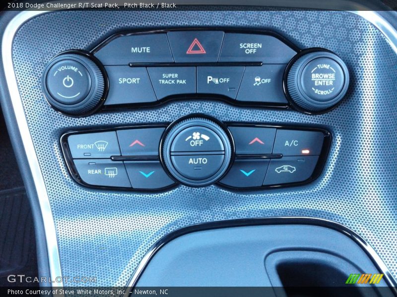 Pitch Black / Black 2018 Dodge Challenger R/T Scat Pack