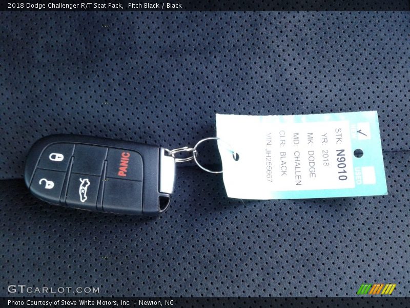 Pitch Black / Black 2018 Dodge Challenger R/T Scat Pack