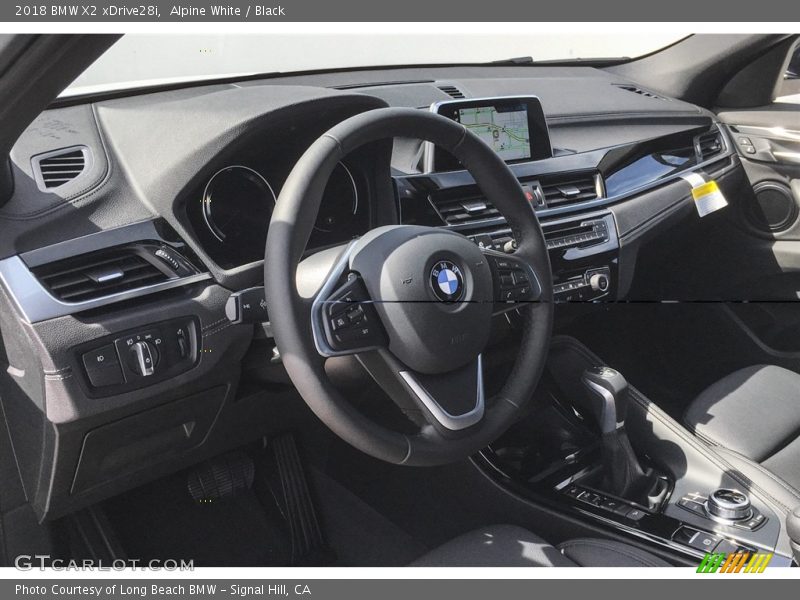 Alpine White / Black 2018 BMW X2 xDrive28i