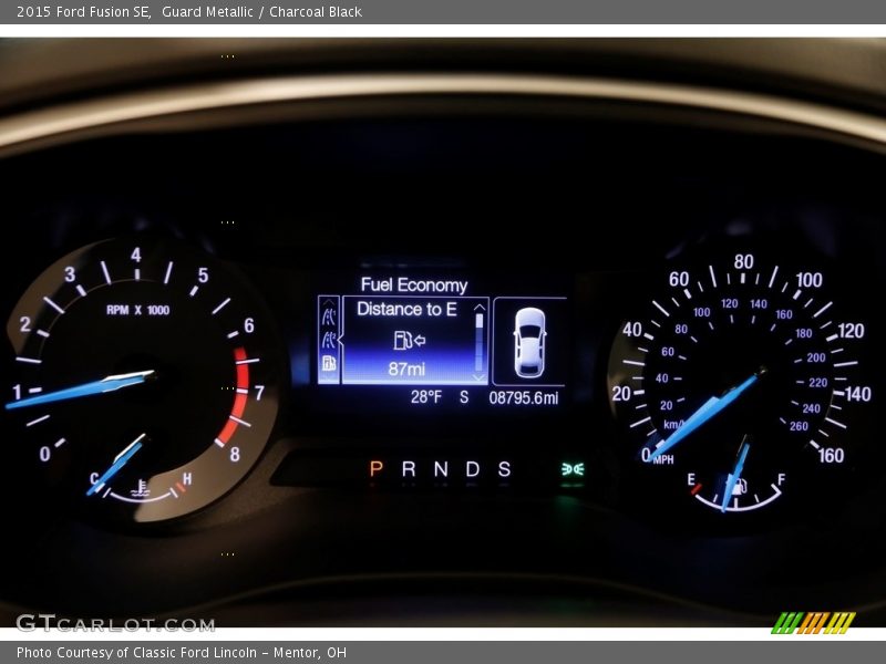 Guard Metallic / Charcoal Black 2015 Ford Fusion SE