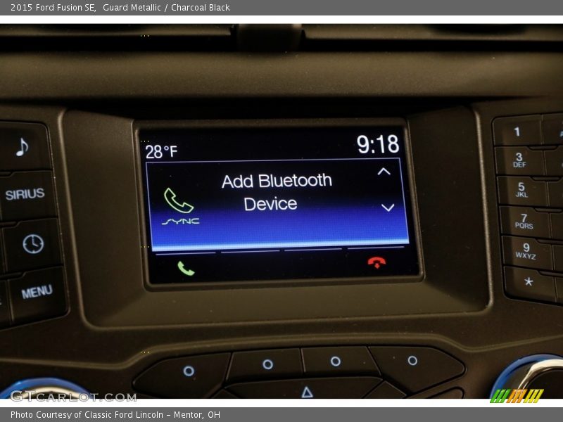 Guard Metallic / Charcoal Black 2015 Ford Fusion SE