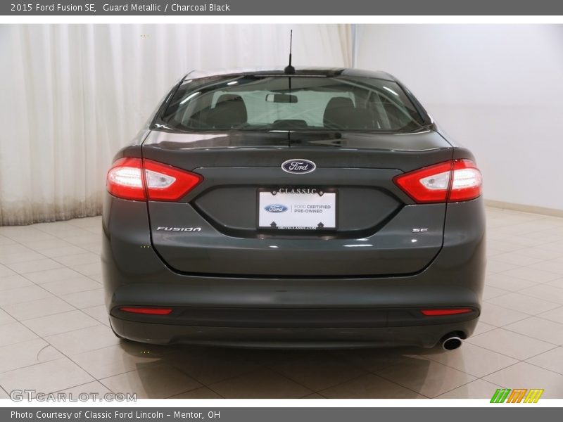Guard Metallic / Charcoal Black 2015 Ford Fusion SE