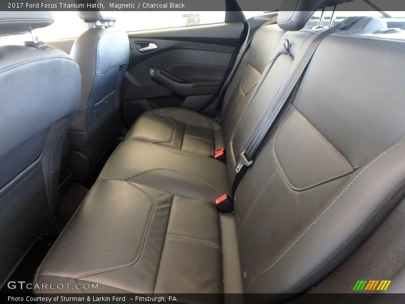 Magnetic / Charcoal Black 2017 Ford Focus Titanium Hatch
