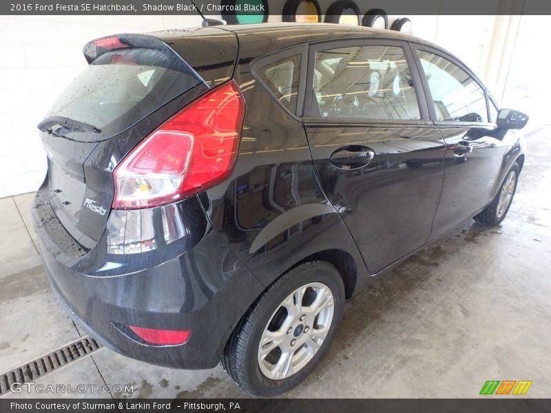 Shadow Black / Charcoal Black 2016 Ford Fiesta SE Hatchback