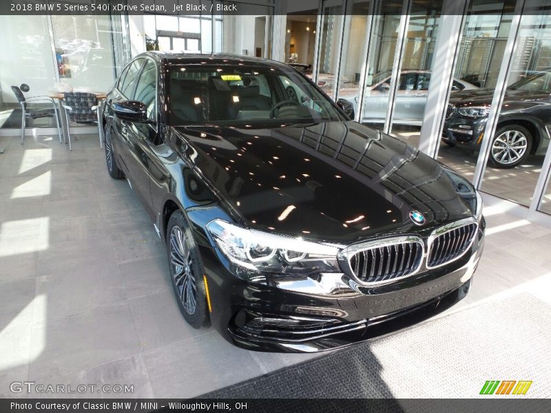 Jet Black / Black 2018 BMW 5 Series 540i xDrive Sedan