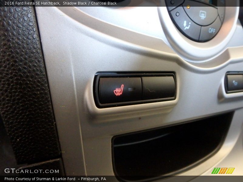 Shadow Black / Charcoal Black 2016 Ford Fiesta SE Hatchback
