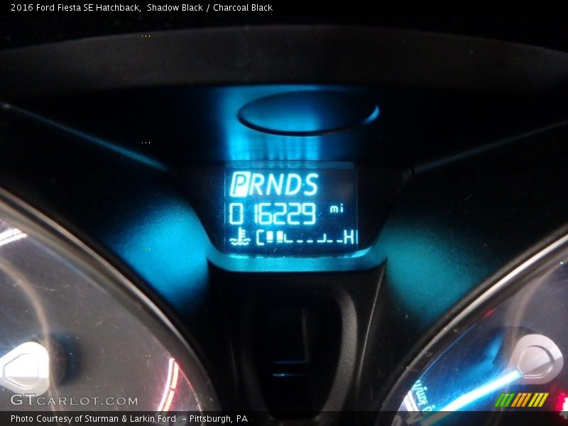 Shadow Black / Charcoal Black 2016 Ford Fiesta SE Hatchback