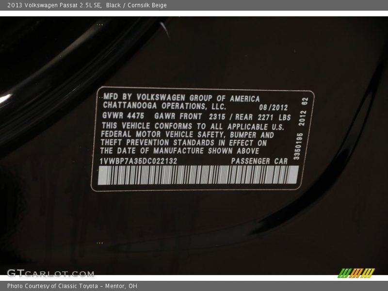 Black / Cornsilk Beige 2013 Volkswagen Passat 2.5L SE