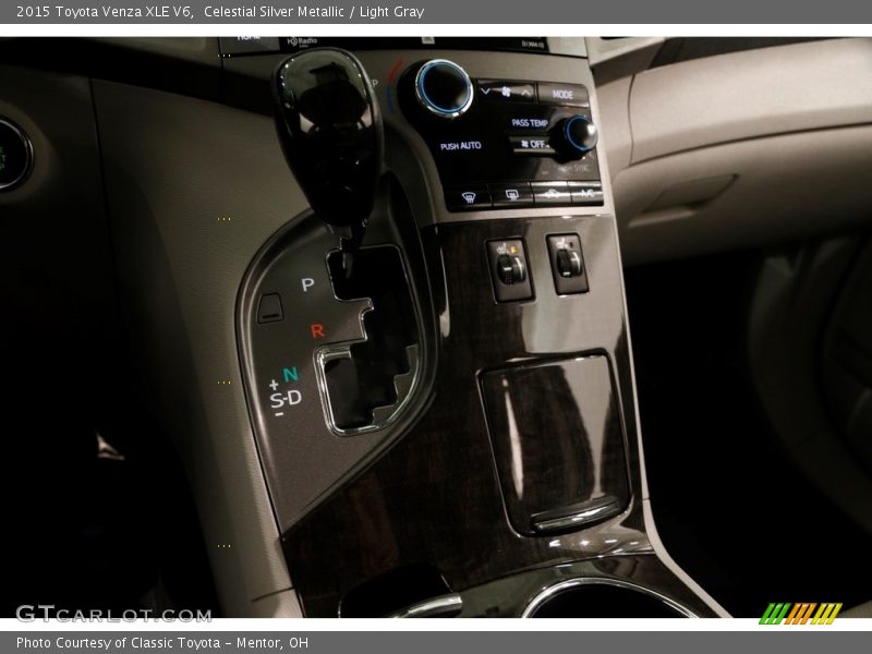 Celestial Silver Metallic / Light Gray 2015 Toyota Venza XLE V6