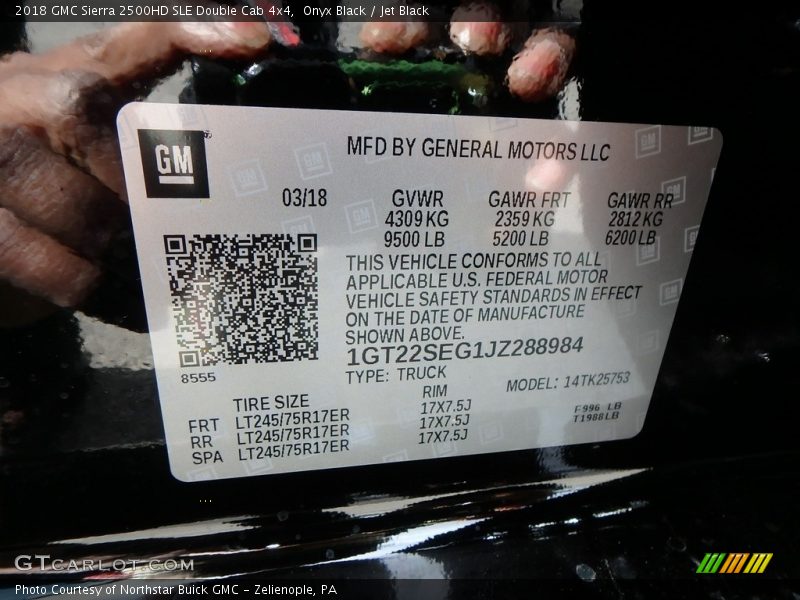 Onyx Black / Jet Black 2018 GMC Sierra 2500HD SLE Double Cab 4x4