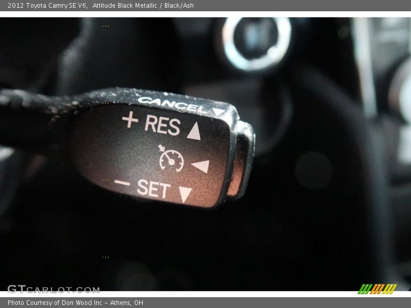 Attitude Black Metallic / Black/Ash 2012 Toyota Camry SE V6