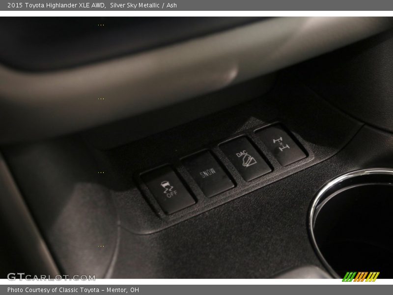 Silver Sky Metallic / Ash 2015 Toyota Highlander XLE AWD