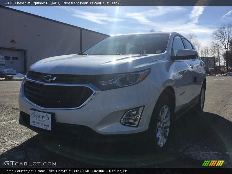 Iridescent Pearl Tricoat / Jet Black 2018 Chevrolet Equinox LT AWD