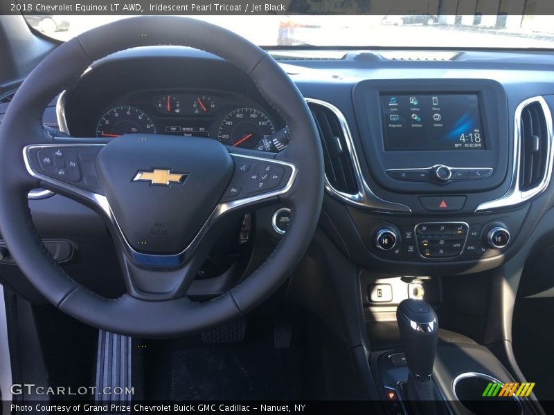Iridescent Pearl Tricoat / Jet Black 2018 Chevrolet Equinox LT AWD