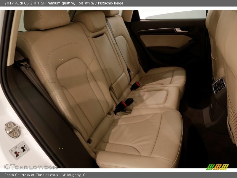 Ibis White / Pistachio Beige 2017 Audi Q5 2.0 TFSI Premium quattro