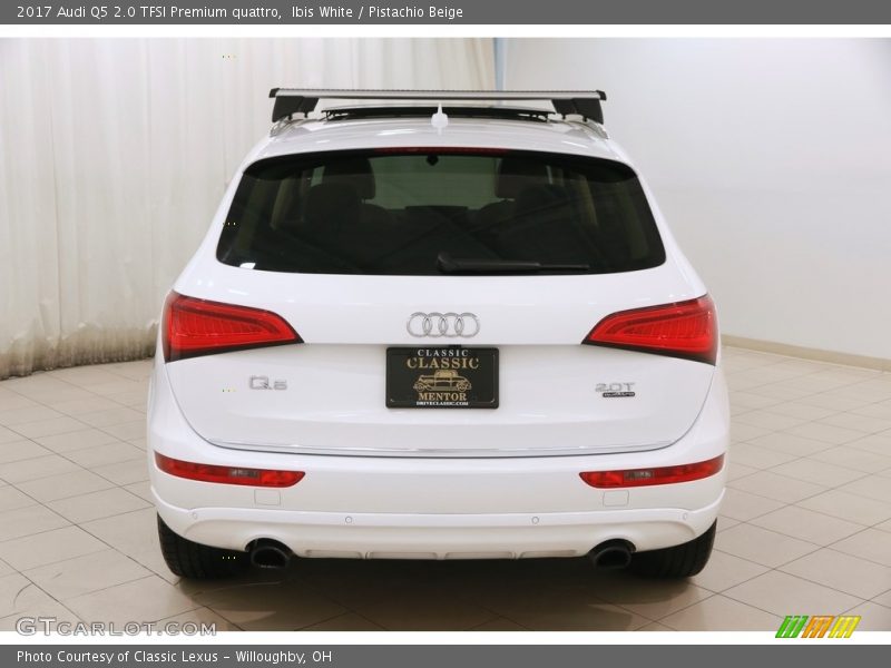 Ibis White / Pistachio Beige 2017 Audi Q5 2.0 TFSI Premium quattro