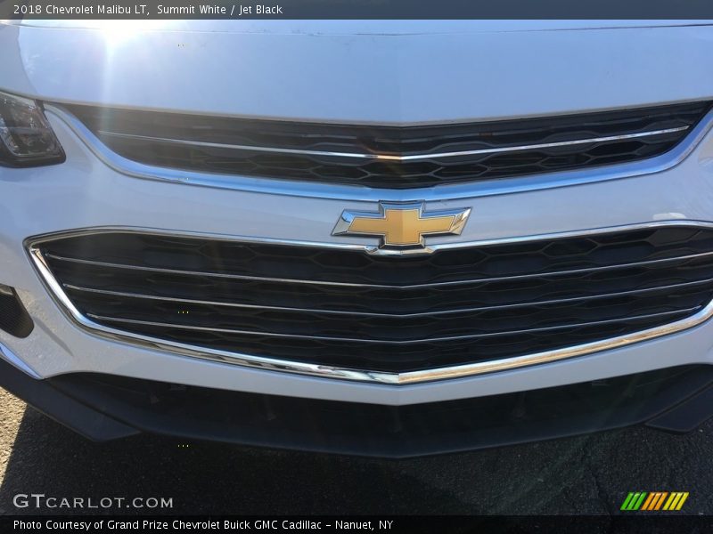 Summit White / Jet Black 2018 Chevrolet Malibu LT