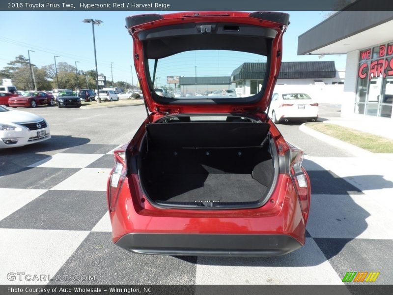 Hypersonic Red / Harvest Beige 2016 Toyota Prius Two