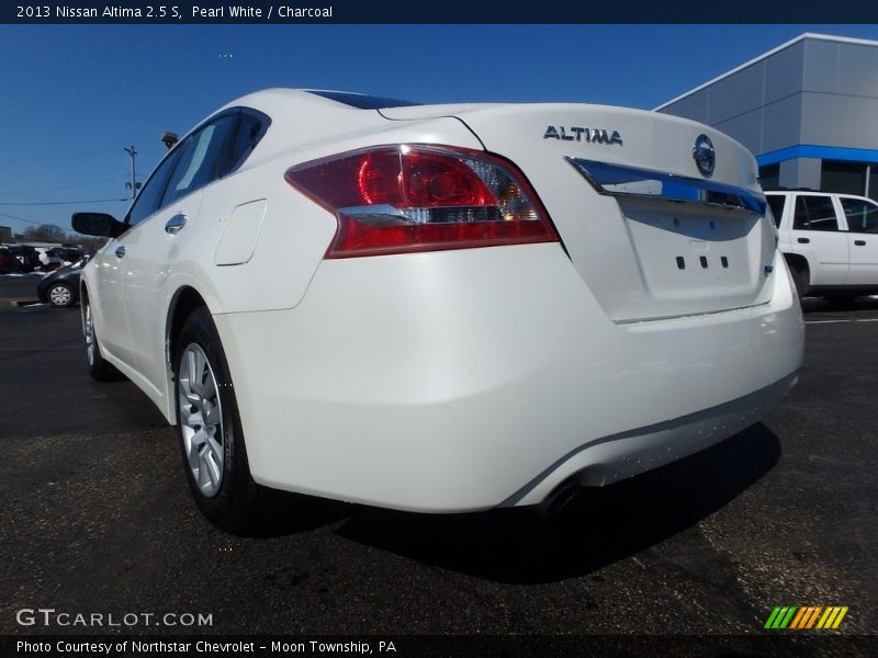 Pearl White / Charcoal 2013 Nissan Altima 2.5 S