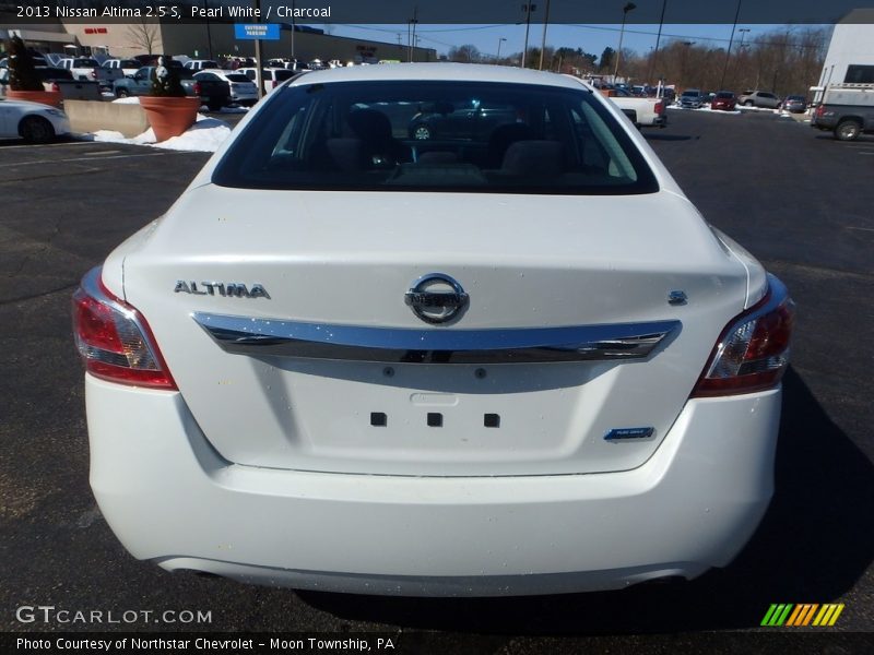 Pearl White / Charcoal 2013 Nissan Altima 2.5 S