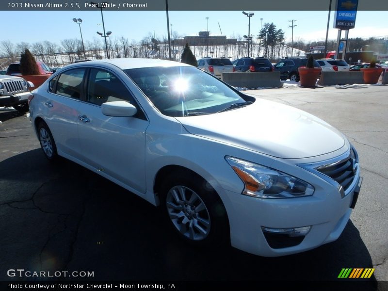 Pearl White / Charcoal 2013 Nissan Altima 2.5 S